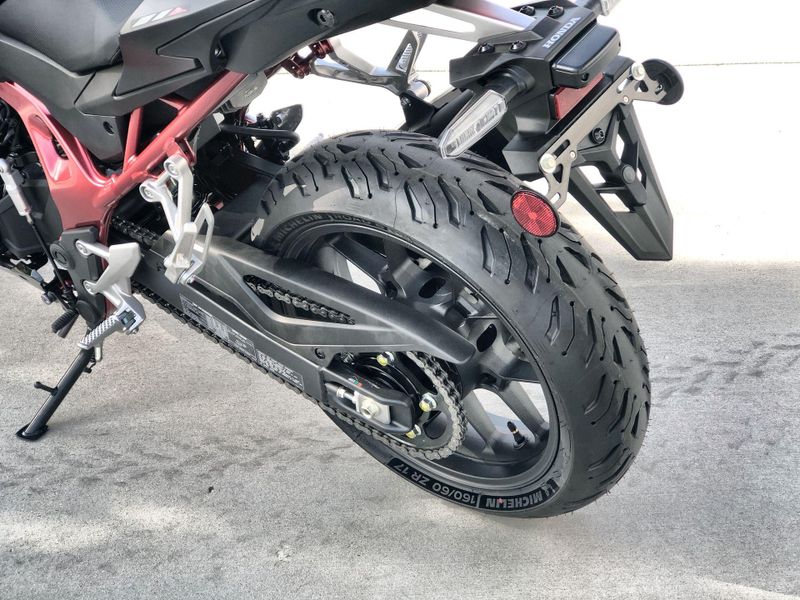New 2026 Honda CB750 HORNET E-CLUTCH Image 21