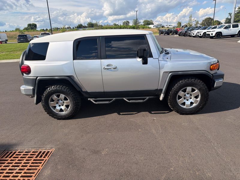 Used 2007 Toyota FJ Cruiser Image 10