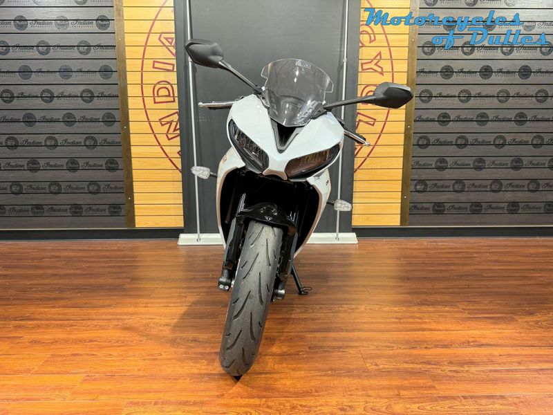 2025 Triumph Daytona 660 Image 4