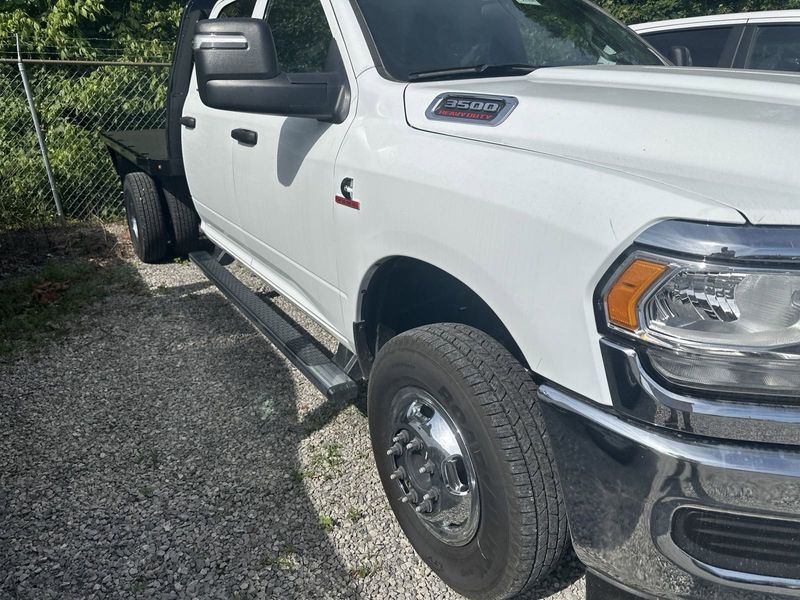 2024 RAM 3500 Tradesman Crew Cab Chassis 4x4 60