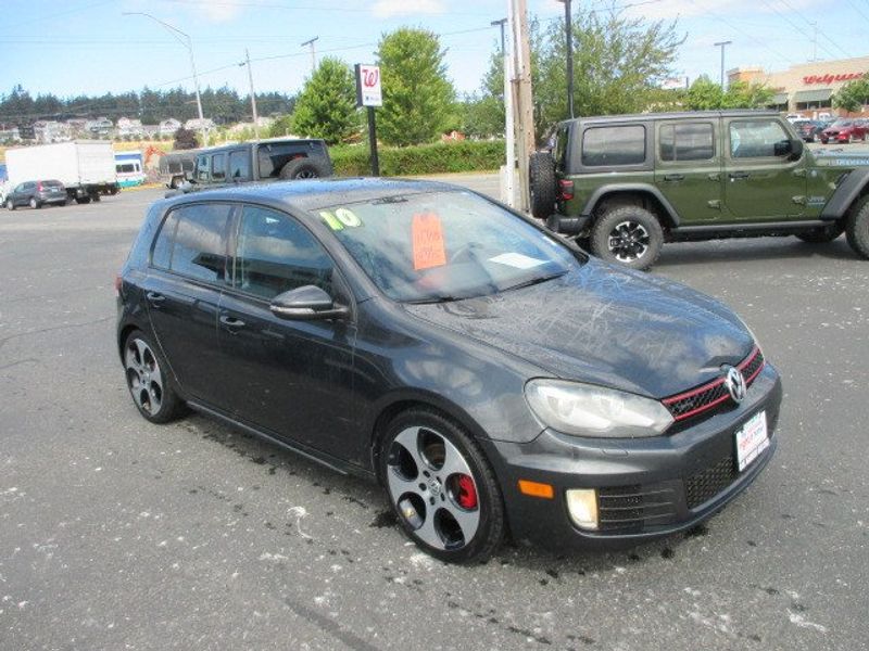 2010 Volkswagen GTI Image 6