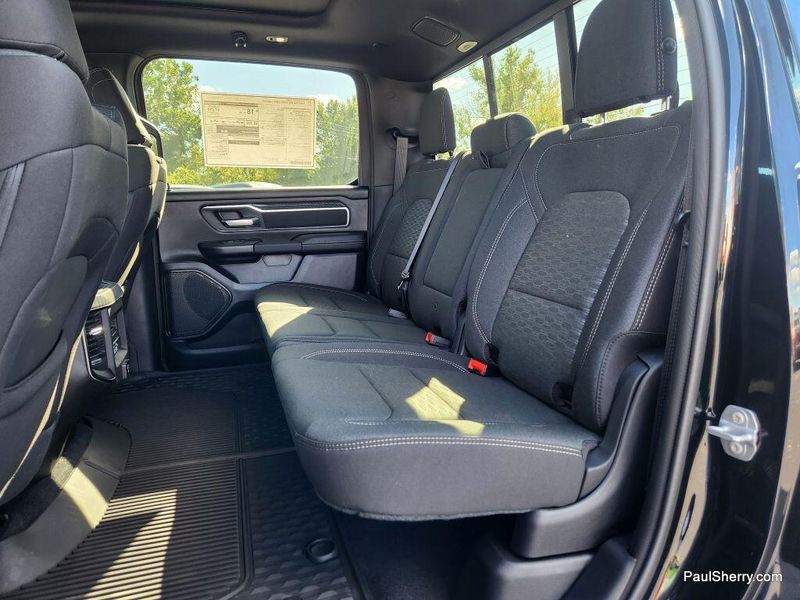 New 2026 RAM 1500 Big Horn Crew Cab 4x4 5'7' Box