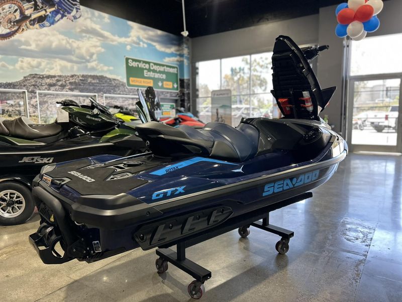 New 2025 Sea-Doo GTX 300 (SOUND SYSTEM) Image 14