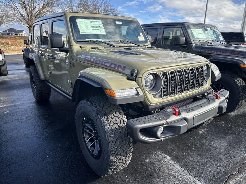 2025 Jeep Wrangler 4-door Rubicon XImage 3