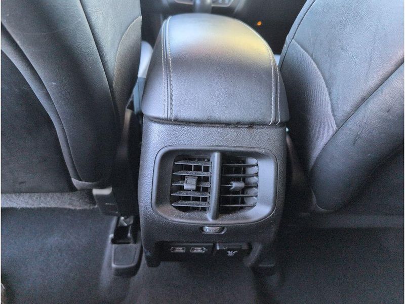 Used 2023 Jeep Cherokee Altitude LuxImage 33