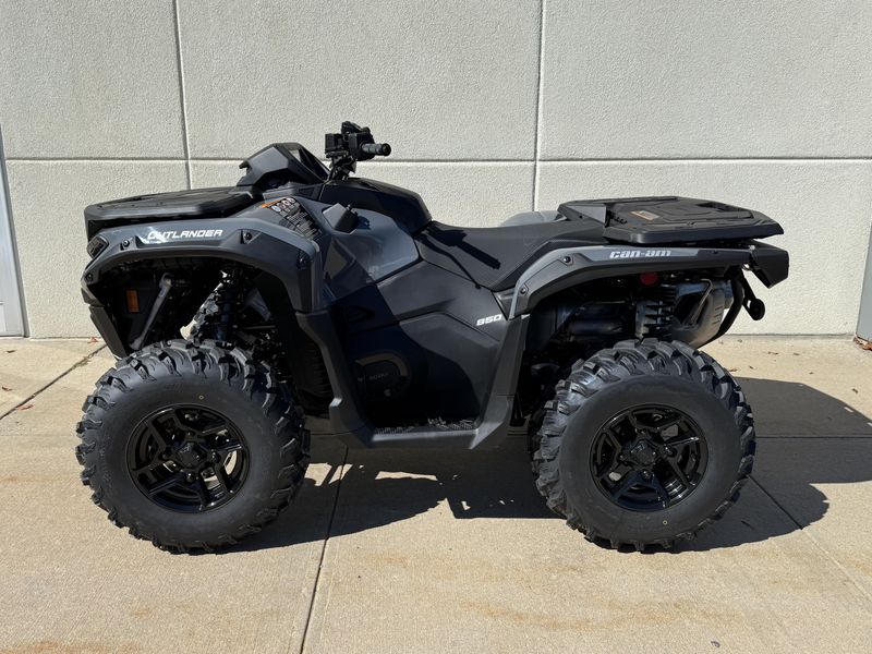 2025 Can-Am Outlander DPS 850Image 2