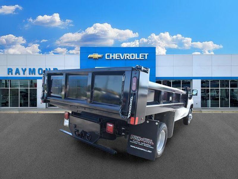 New 2026 Chevrolet Silverado 3500HD Work TruckImage 4