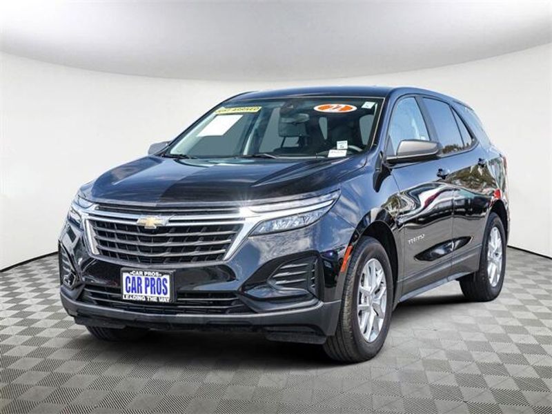 2022 Chevrolet Equinox LSImage 5