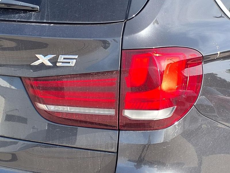Used 2018 BMW X5 xDrive50iImage 16