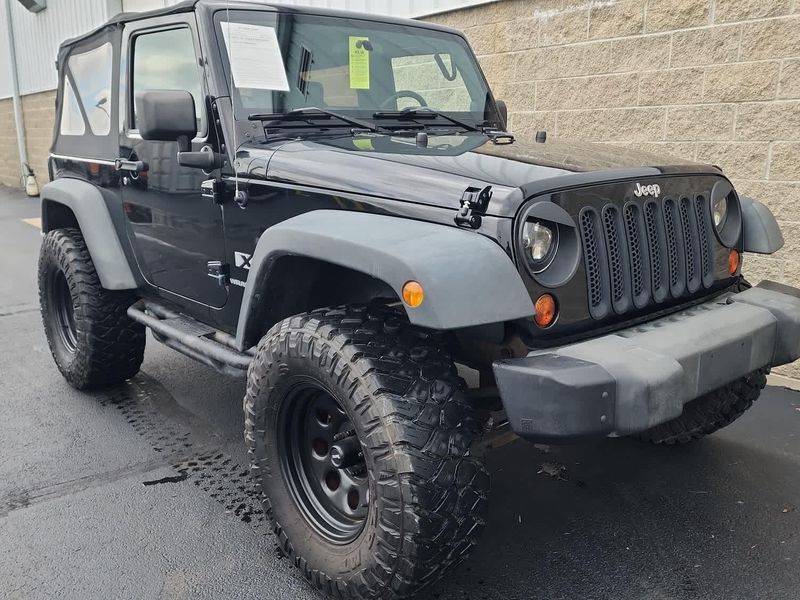2009 Jeep Wrangler X photo 2