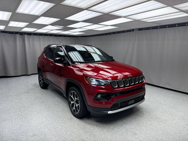 2025 Jeep Compass Limited 4x4Image 5