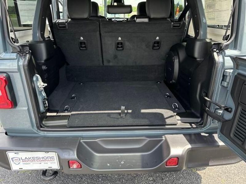 2025 Jeep Wrangler 4-door Sahara 4xe
