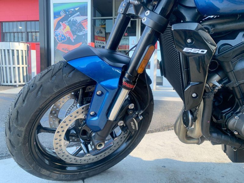 New 2025 Triumph TRIDENT 660 Image 11