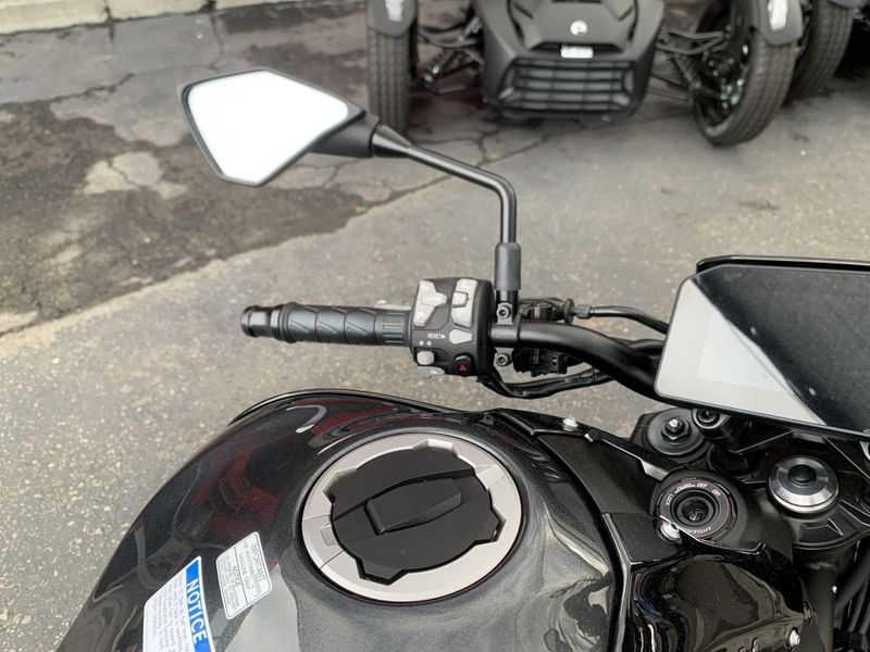 New 2025 Kawasaki Z900 ABS Image 17