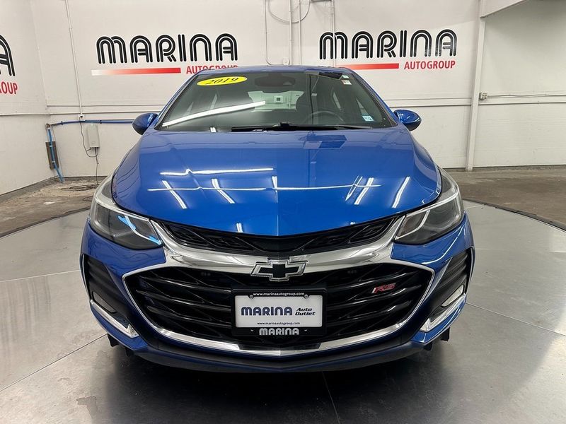 2019 Chevrolet Cruze PremierImage 11