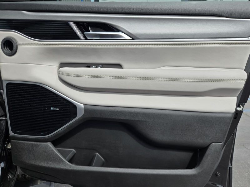 2026 Jeep Grand Wagoneer L Grand Wagoneer L Limited Altitude 4x4