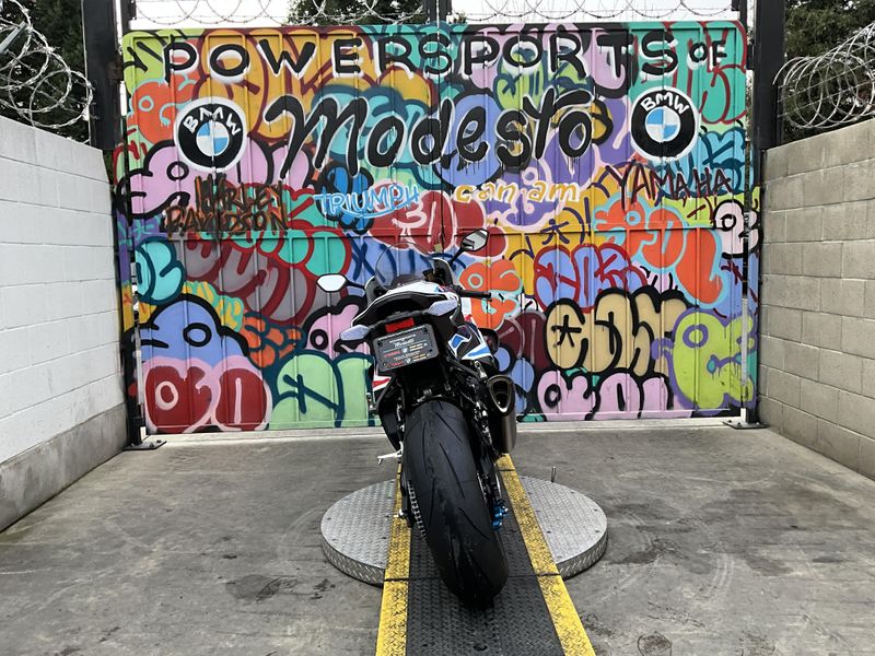 New 2026 BMW M 1000 RR Image 6