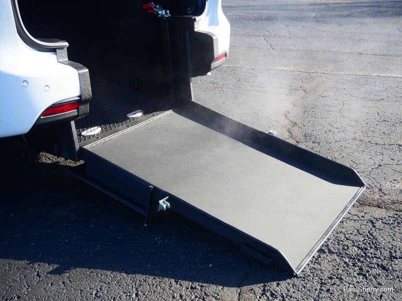 New 2026 Chrysler Voyager LX