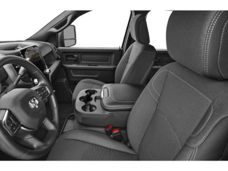 New 2027 RAM 3500 TradesmanImage 8