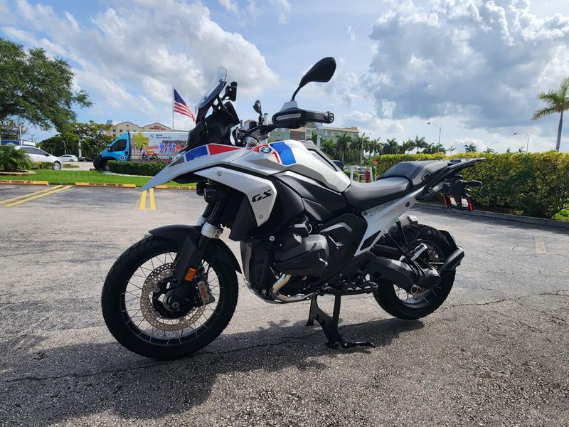 2026 BMW R 1300 GSImage 4