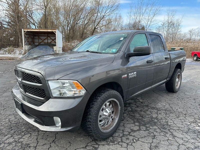 2016 RAM 1500 ExpressImage 6