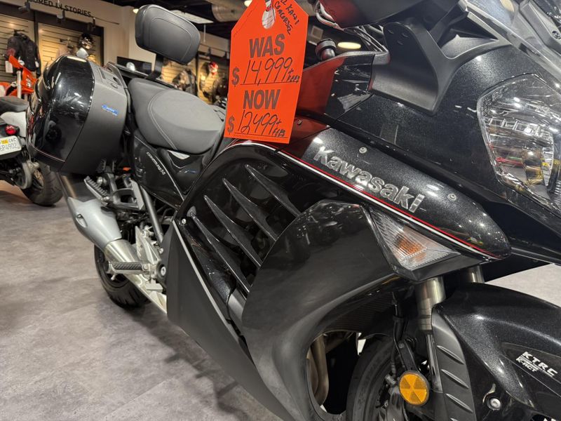 Used 2022 Kawasaki CONCOURS 14 ABS Image 3