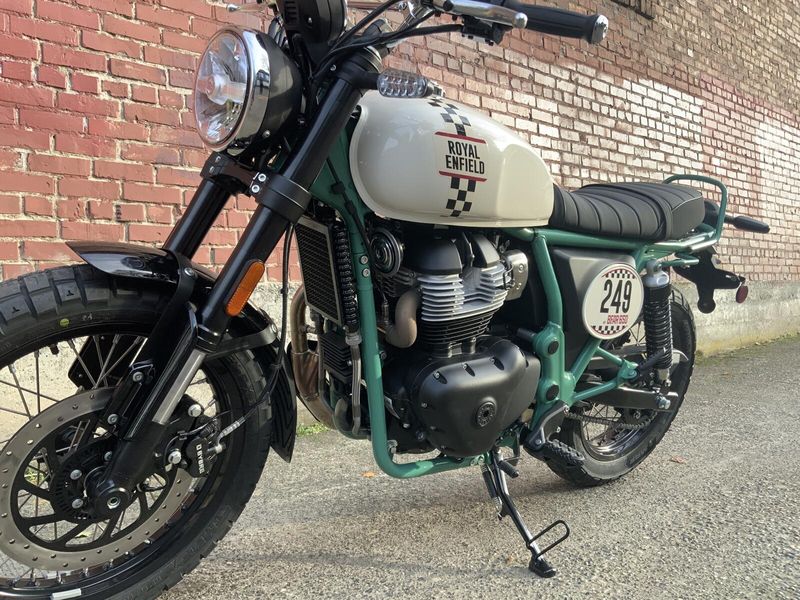 New 2027 Royal Enfield INT BEAR 650 