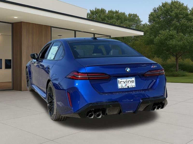 New 2026 BMW M5 BaseImage 10