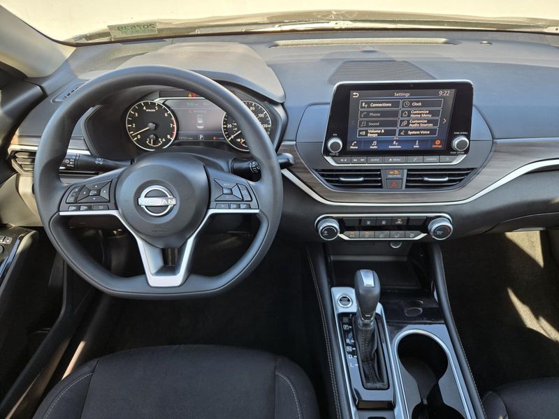 Used 2023 Nissan Altima 2.5 SV AWD Sedan