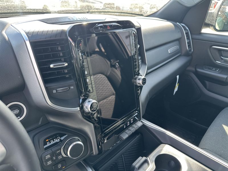 2025 RAM 1500 Big Horn Crew Cab 4x4 5