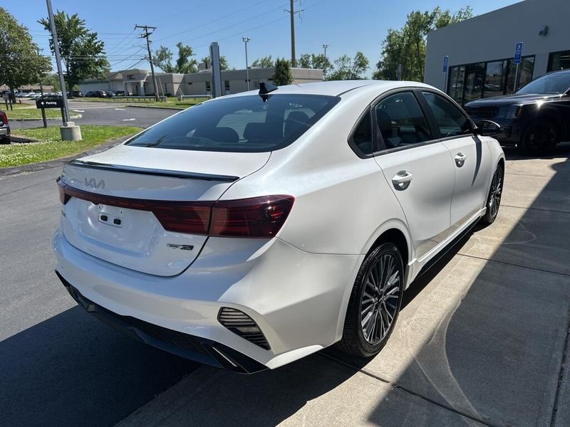 2024 Kia Forte GT-LineImage 5