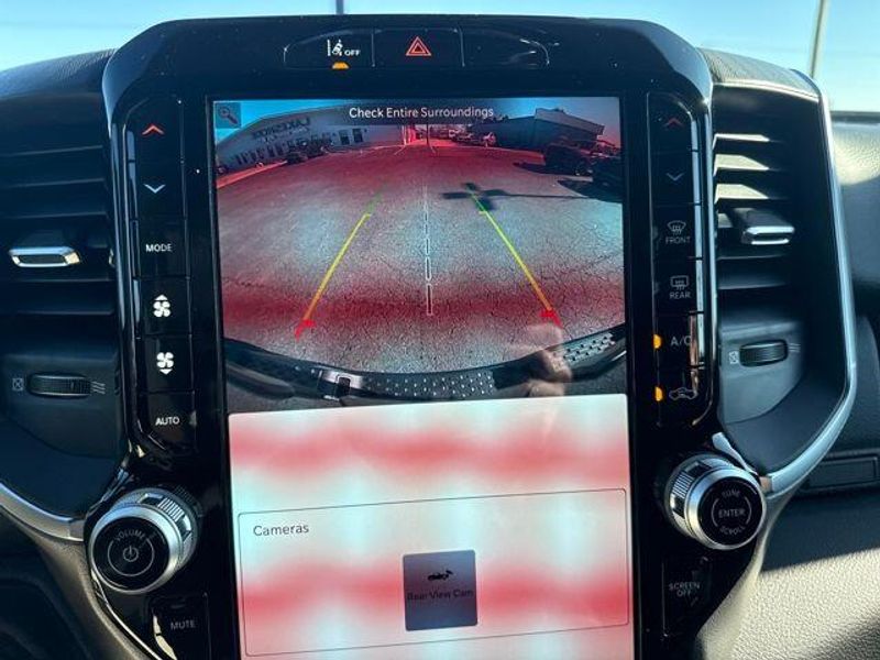 2026 RAM 1500 Big Horn Crew Cab 4x4 5'7' Box