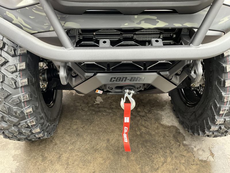 New 2026 Can-Am OUTLANDER MAX 1000R BACKCOUNTRY Image 9