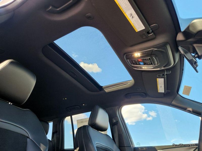 New 2025 Jeep Grand Cherokee Altitude X 4x4