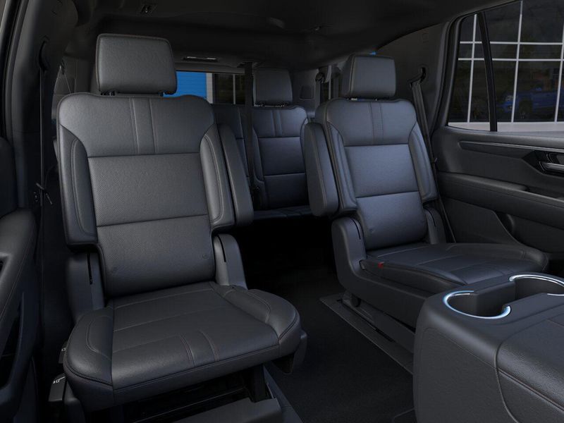 2025 Chevrolet Tahoe RSTImage 17