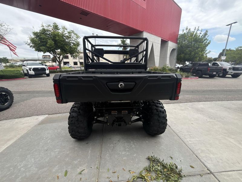 New 2026 Can-Am DEFENDER MAX DPS HD9 Image 13