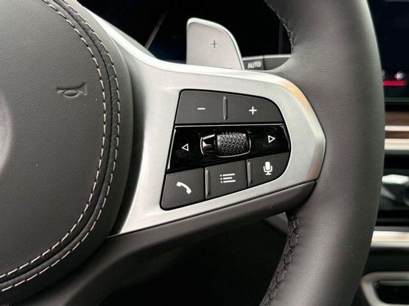 New 2026 BMW X5 xDrive50eImage 22