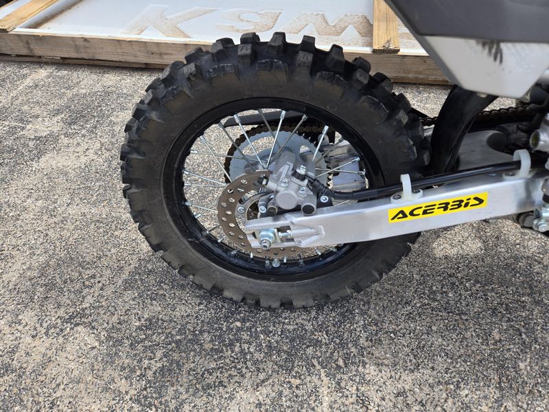 Used 2024 Kawasaki KLX 140R Image 13