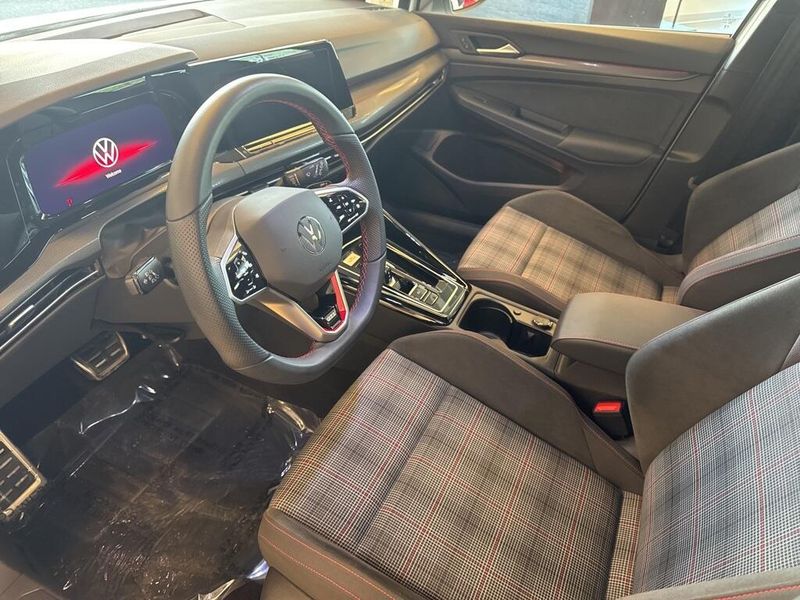 2023 Volkswagen Golf GTI 2.0T SE