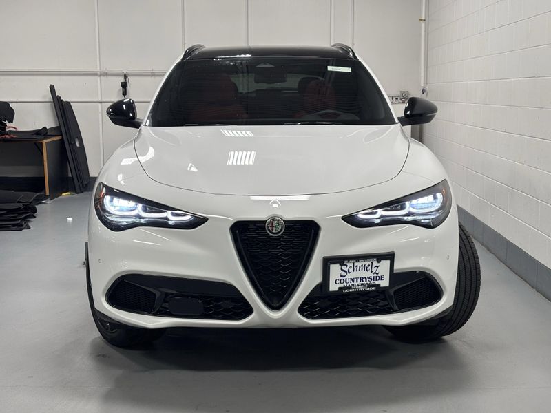 New 2025 Alfa Romeo Stelvio AwdImage 2