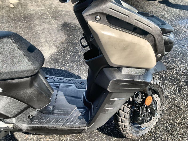 Used 2025 Yamaha ZUMA 125 Image 16