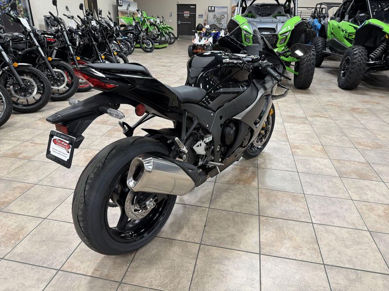 New 2026 Kawasaki NINJA ZX-10R Image 17