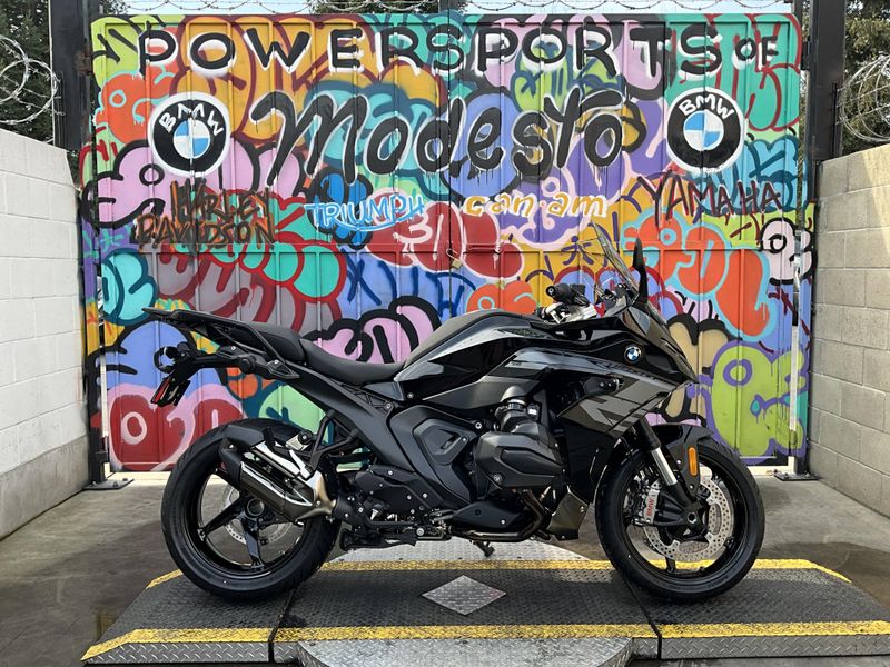 New 2026 BMW R 1300 RS Image 4