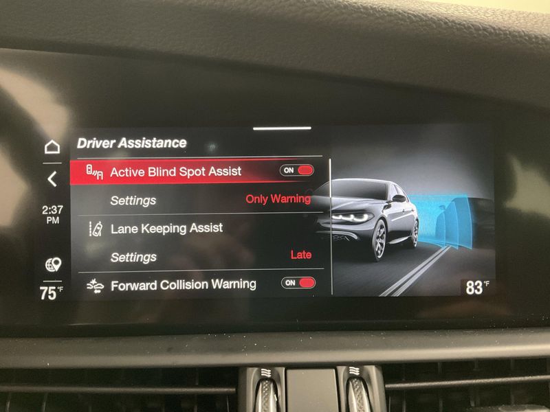 New 2026 Alfa Romeo Giulia AwdImage 7