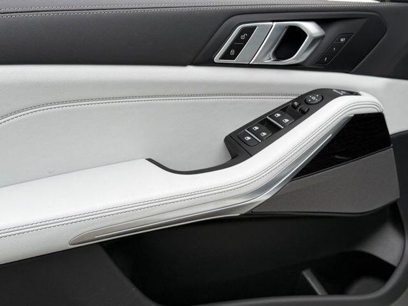 New 2026 BMW X5 sDrive40iImage 15