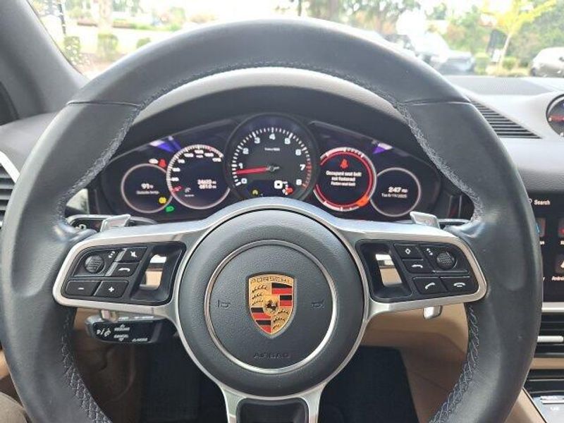 Used 2023 Porsche Cayenne Platinum Edition