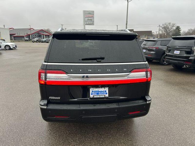 2021 Lincoln Navigator Reserve photo 2