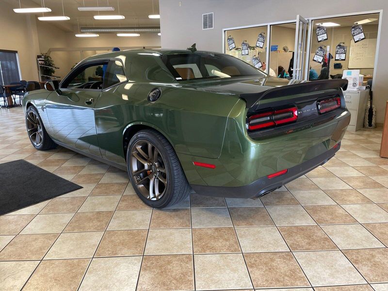 2023 Dodge Challenger SRT8 Hellcat photo 5