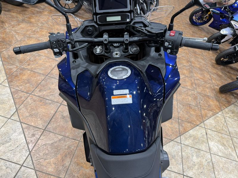 2025 Honda NT1100 DCT Image 8