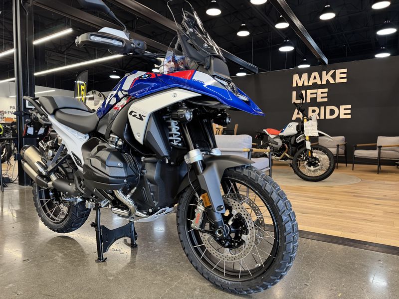 2025 BMW R 1300 GS - TROPHY - RACING BLUE METALLIC